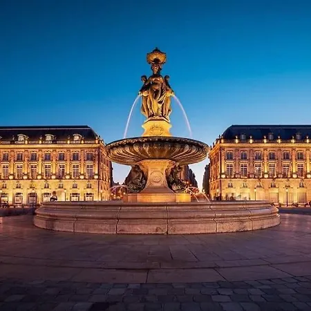 Bel En Pierre De 100 M2 Avec Cour. *